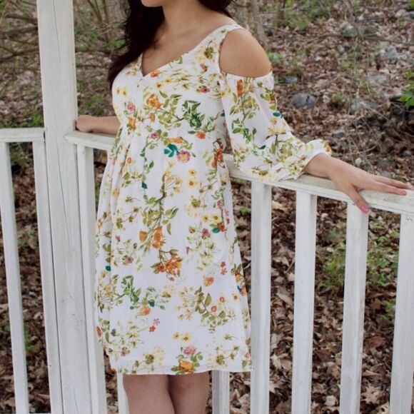 Disney Alice Through the Looking Glass Colleen Atwood White Floral Dress. Size M - Picture 1 of 4